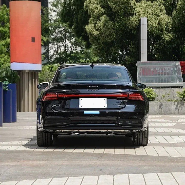 Audi A7L