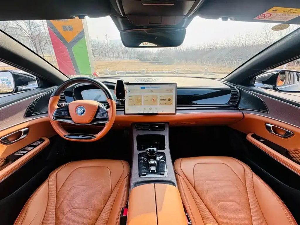 Han 2022 DM-i 121KM Exclusive