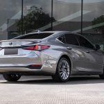 Lexus ES 2018 300h Executive Edition China 6