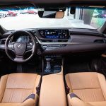 Lexus ES 2018 300h Executive Edition China 6