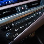 Lexus ES 2018 300h Executive Edition China 6