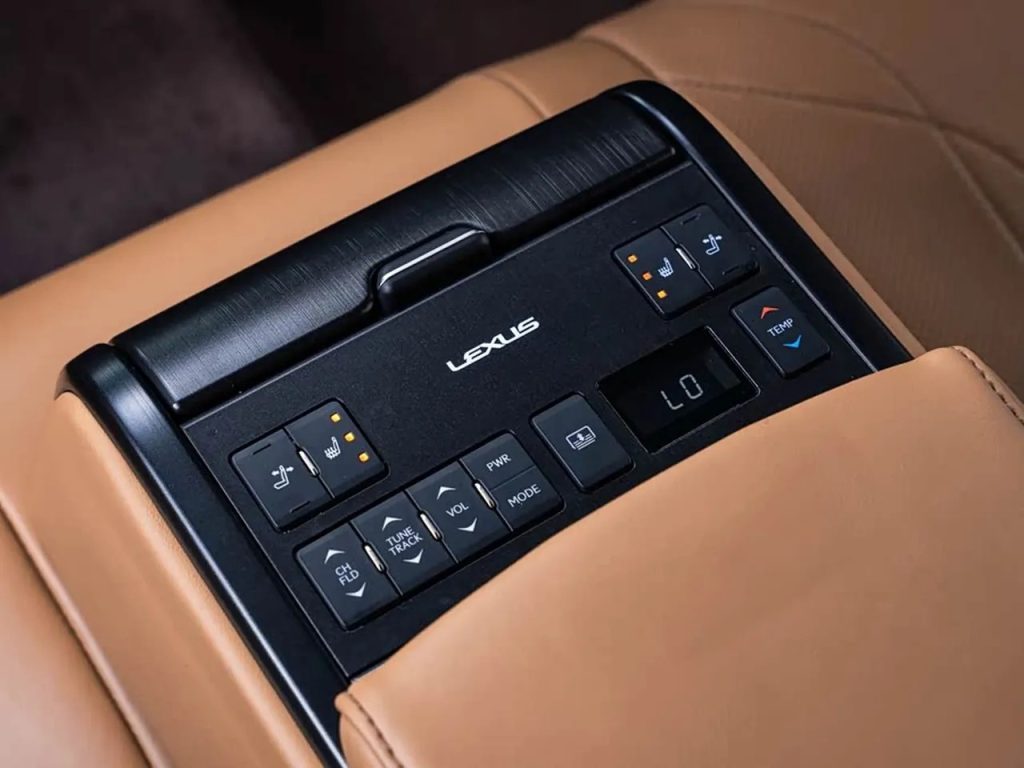 Lexus ES 2018 300h Executive Edition China 6