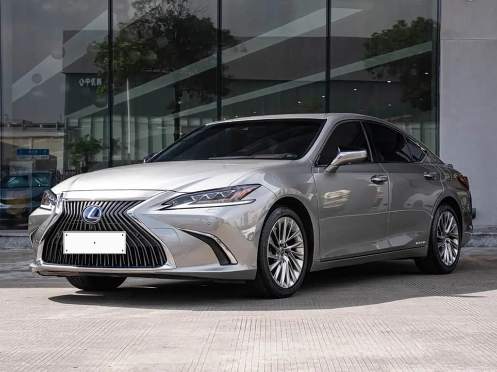 Lexus ES 2018 300h Executive Edition China 6