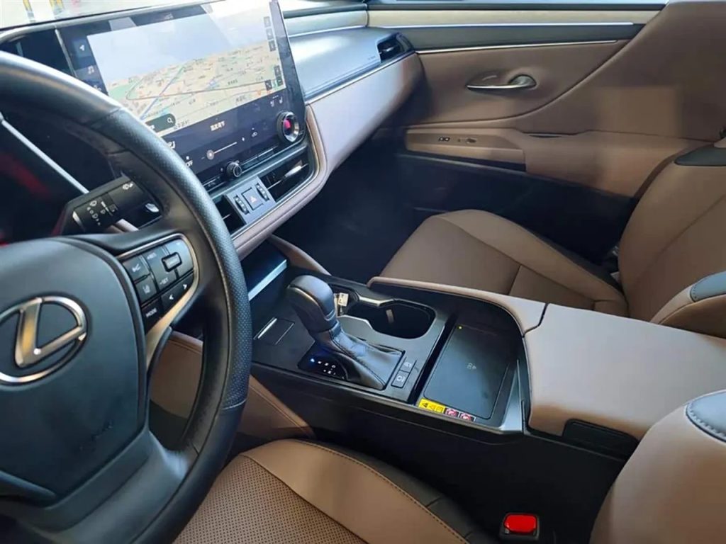 Lexus ES 2024 200 PremiumEdition