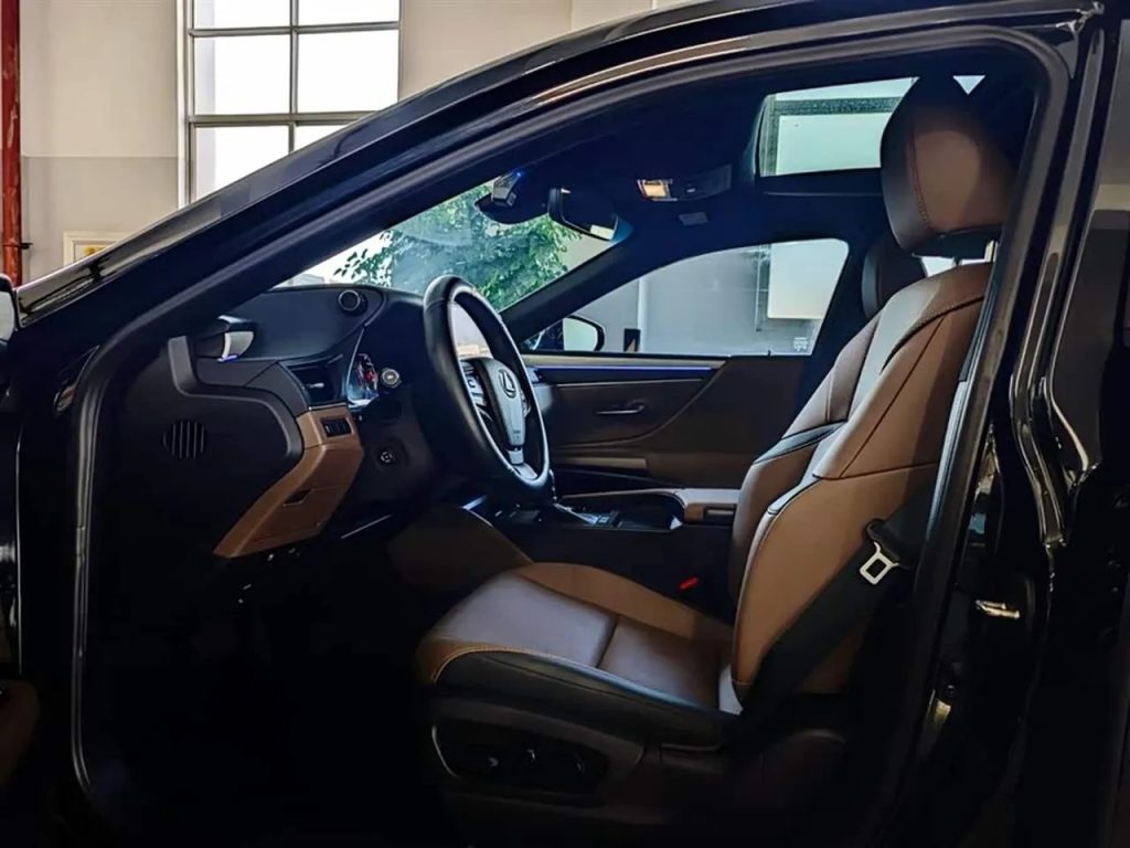 Lexus ES 2024 200 PremiumEdition