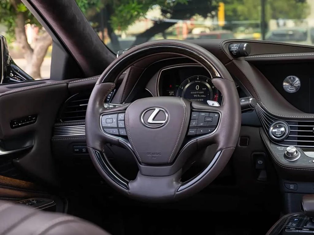 Lexus LS 2018 350 Luxury Edition China 5