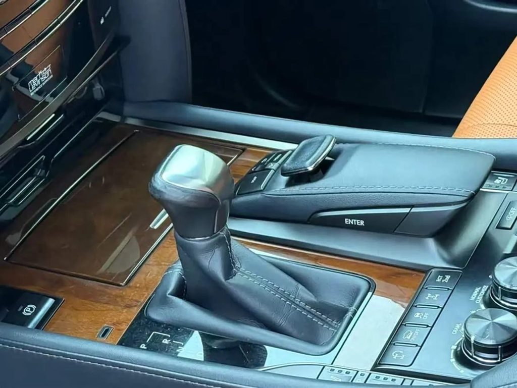 Lexus LX 2019 570 PremiumLuxury Edition