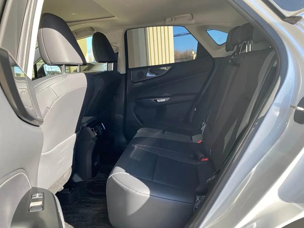 Lexus NX 2024 260 FWD JoyEdition