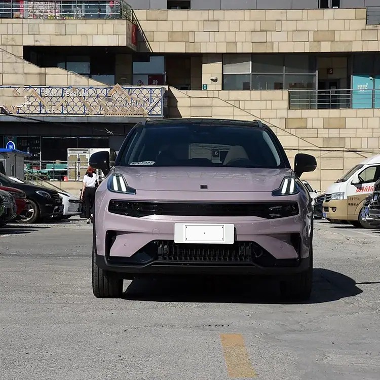 Lynk & Co 02