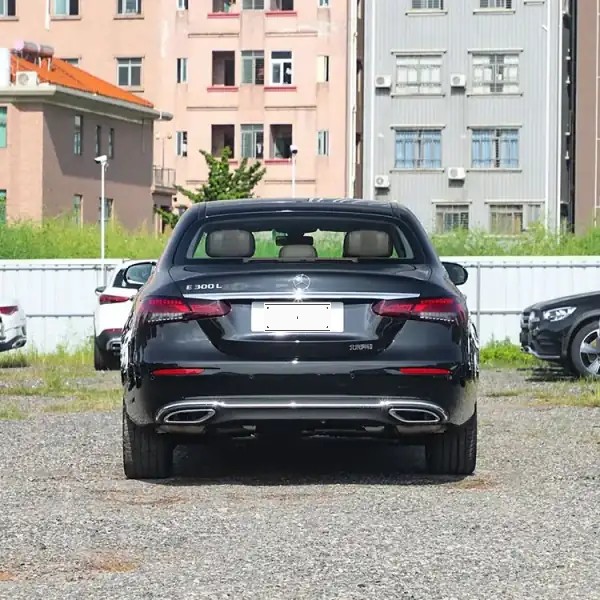 Mercedes-Benz E300L