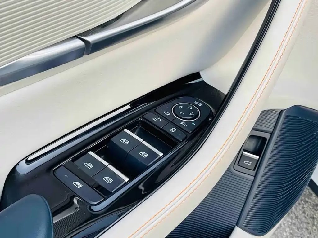 SongPLUSEV 2021 EV Flagship