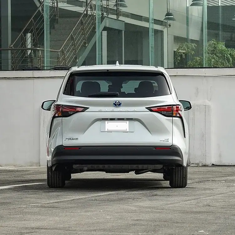 Toyota Senna