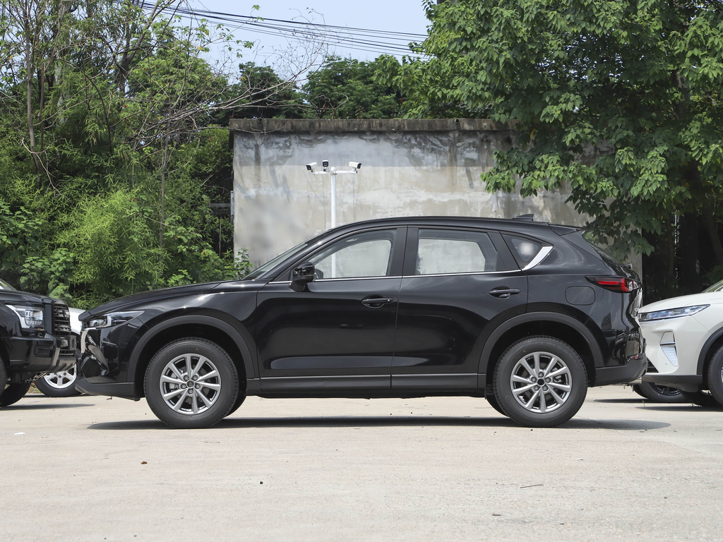 Mazda CX-5 2025 2.0L FWD Compact SUV