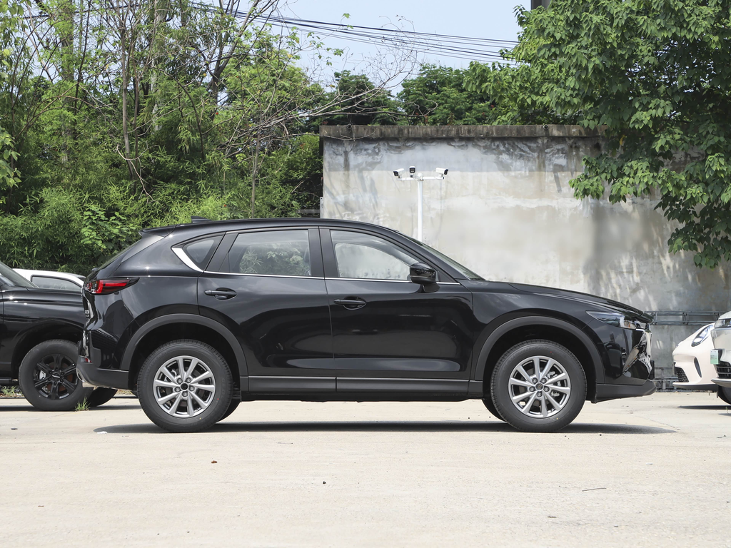 Mazda CX-5 2025 2.0L FWD Compact SUV