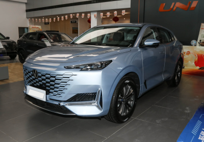 Changan UNI-K 2024 2.0T FWD Mid-Size SUV