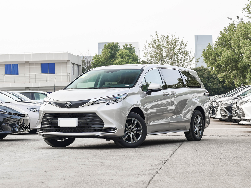 Toyota Sienna 2026 2.5L Hybrid 2WD Comfort