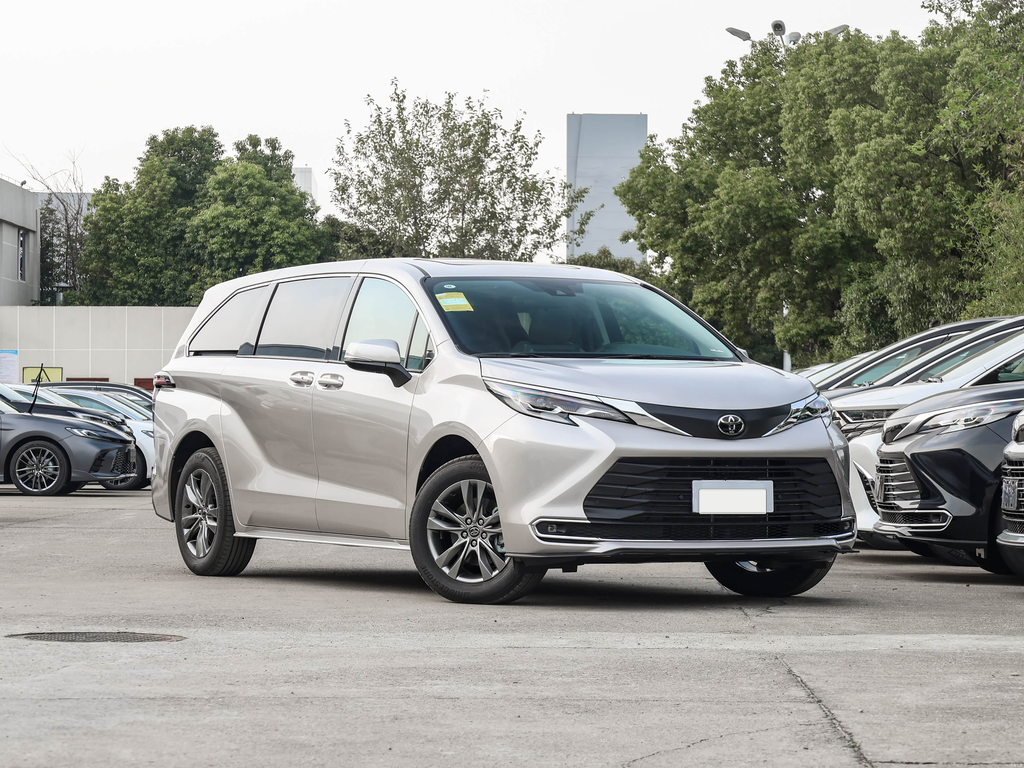 Toyota Sienna 2026 2.5L Hybrid 2WD Comfort