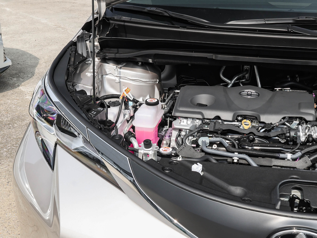 Toyota Sienna 2026 2.5L Hybrid 2WD Comfort