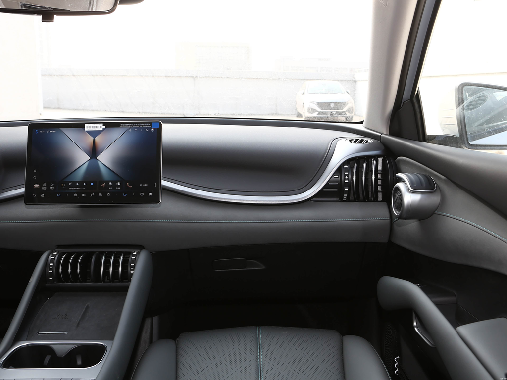 BYD Yuan PLUS 2025 Smart Drive 430KM Leading