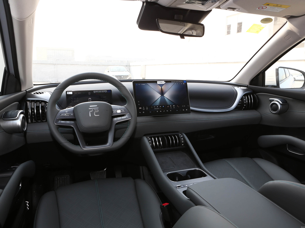 BYD Yuan PLUS 2025 Smart Drive 430KM Leading