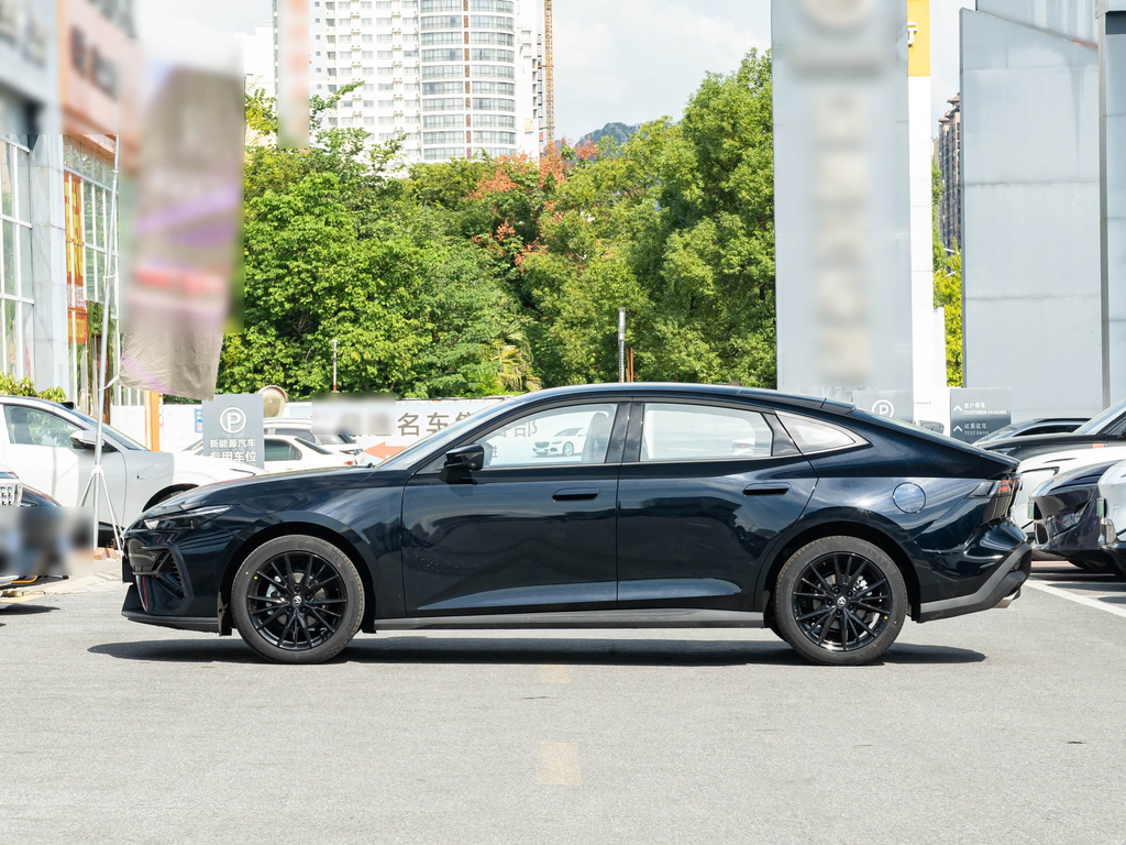 Changan UNI-V 2025 3rd Gen 1.5T 500Bar Premium