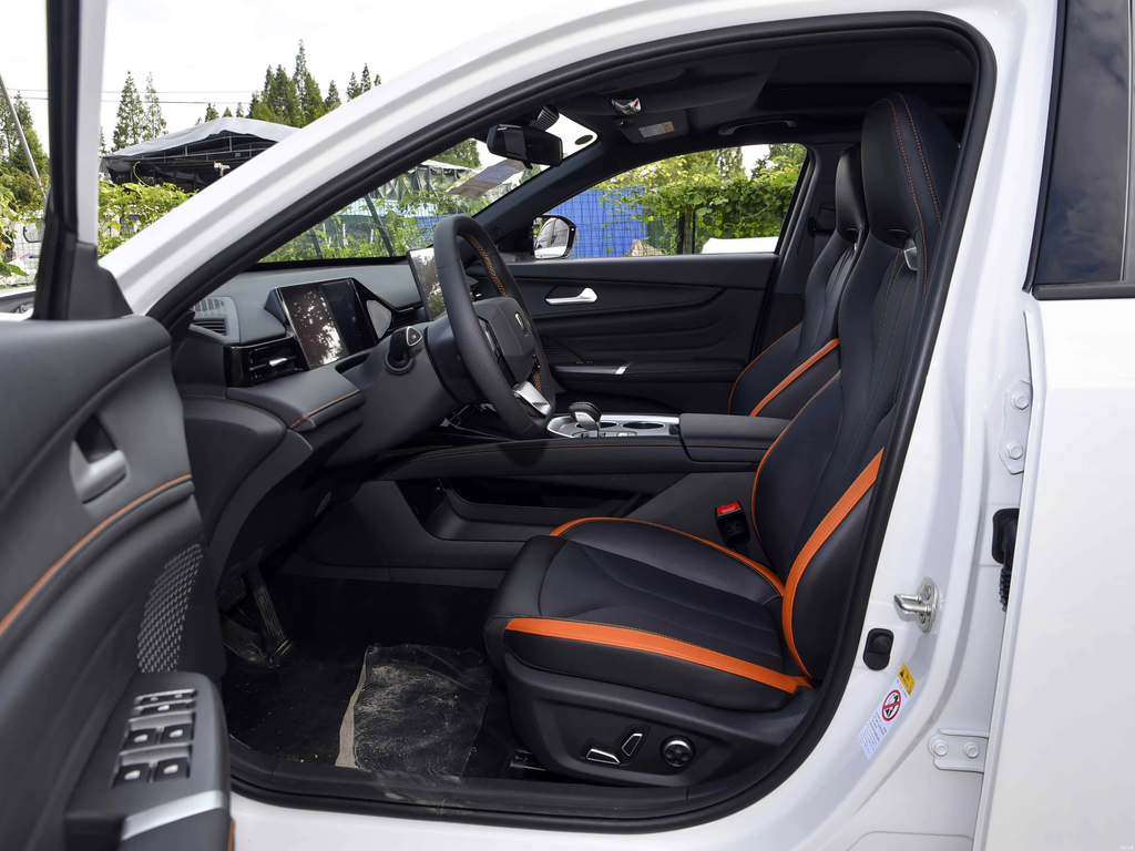 Changan UNI-V 2025 3rd Gen 1.5T 500Bar Premium