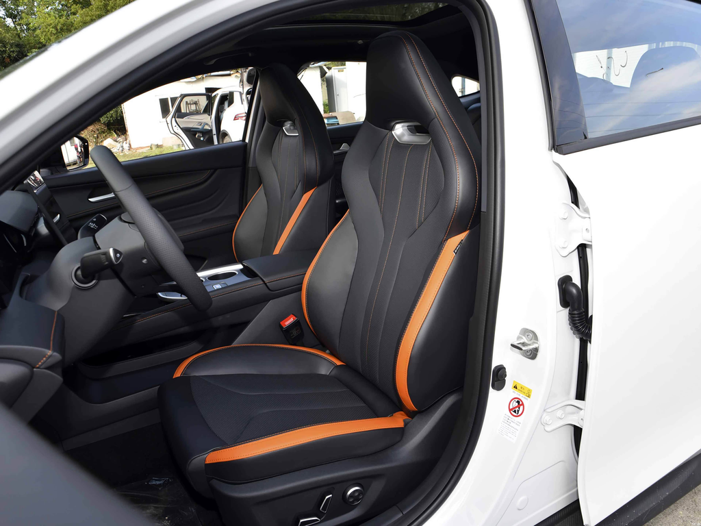 Changan UNI-V 2025 3rd Gen 1.5T 500Bar Premium