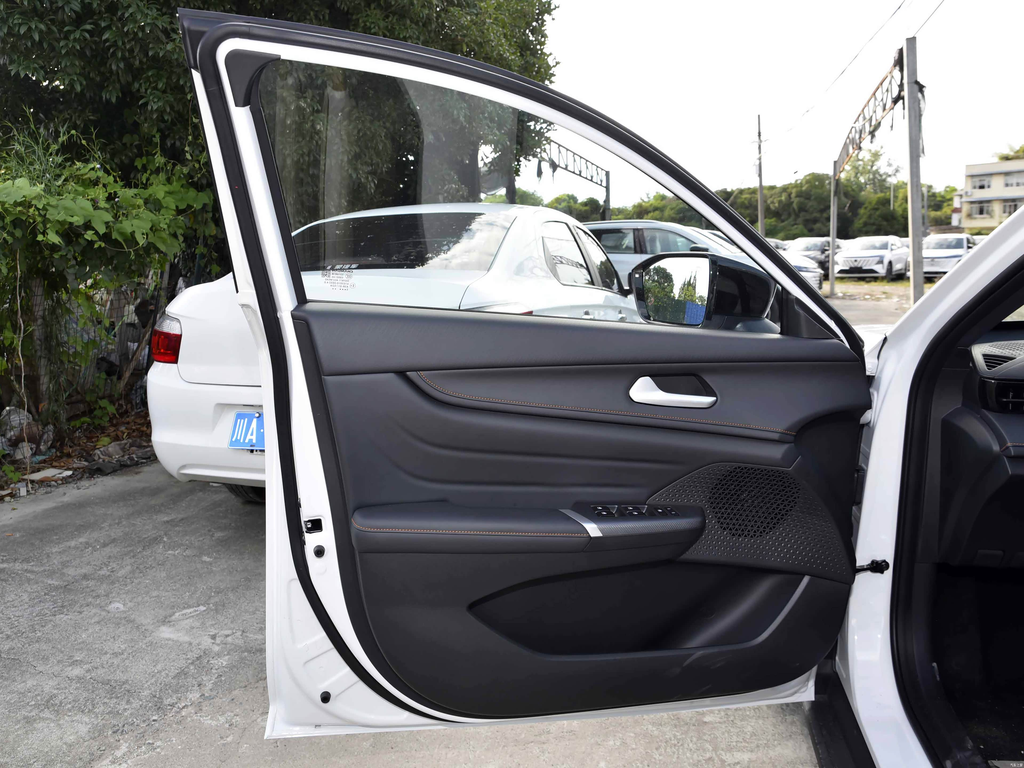 Changan UNI-V 2025 3rd Gen 1.5T 500Bar Premium