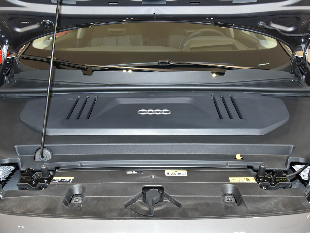 Audi Q5 e-tron 2024 50 quattro Glory Edition