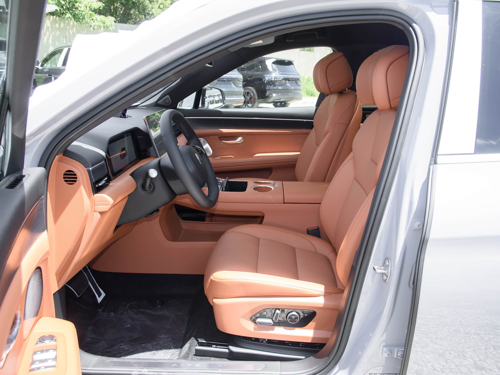 AITO M5 2025 EV Ultra RWD