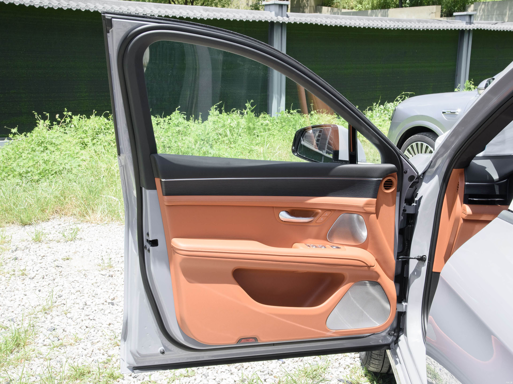 AITO M5 2025 EV Ultra RWD