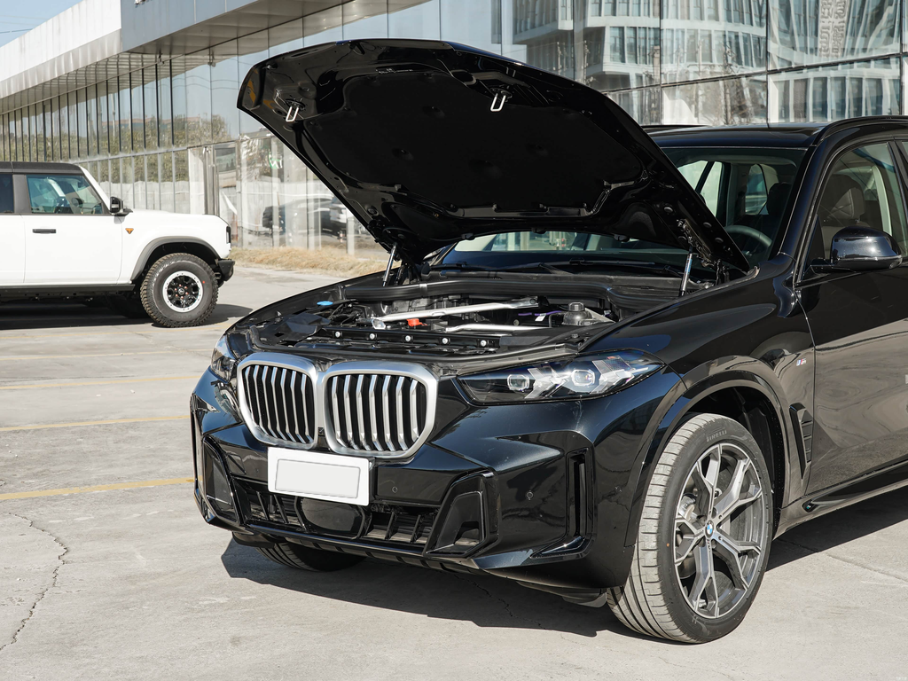 BMW X5 2026 xDrive 30Li M Sport Shadow Package
