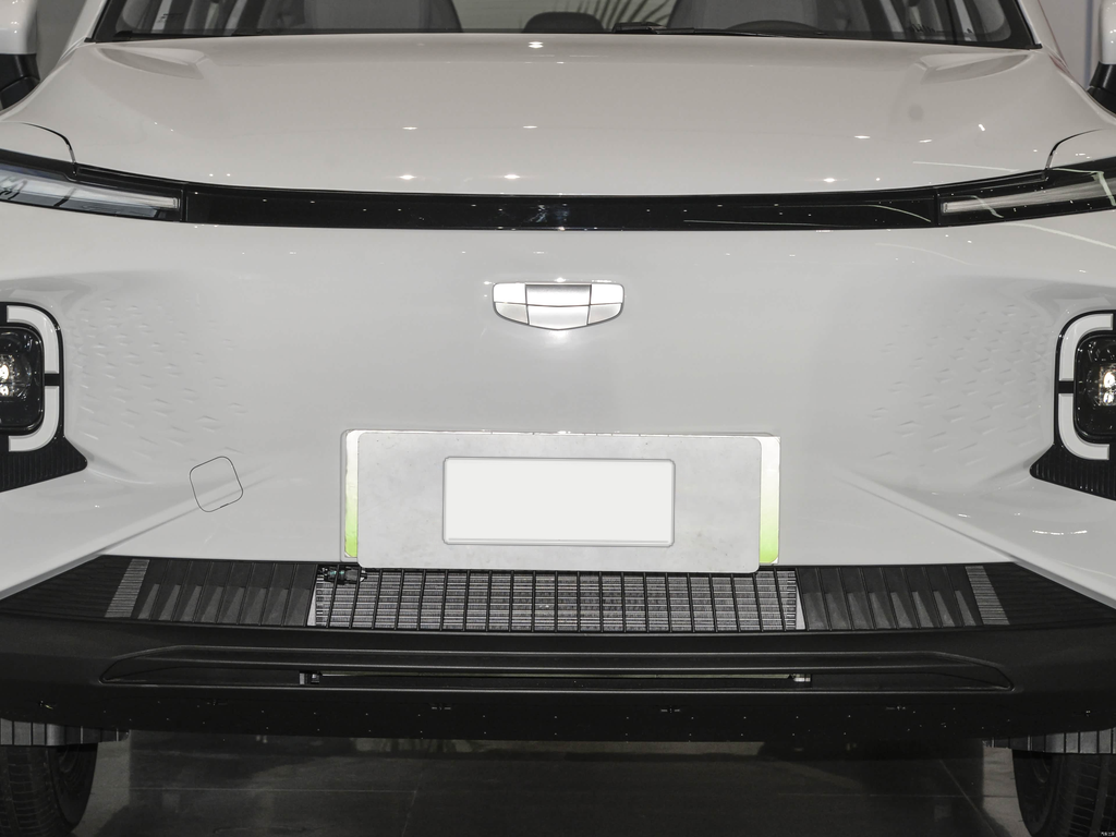 Geely Geometry E 2024 301km Longteng Edition