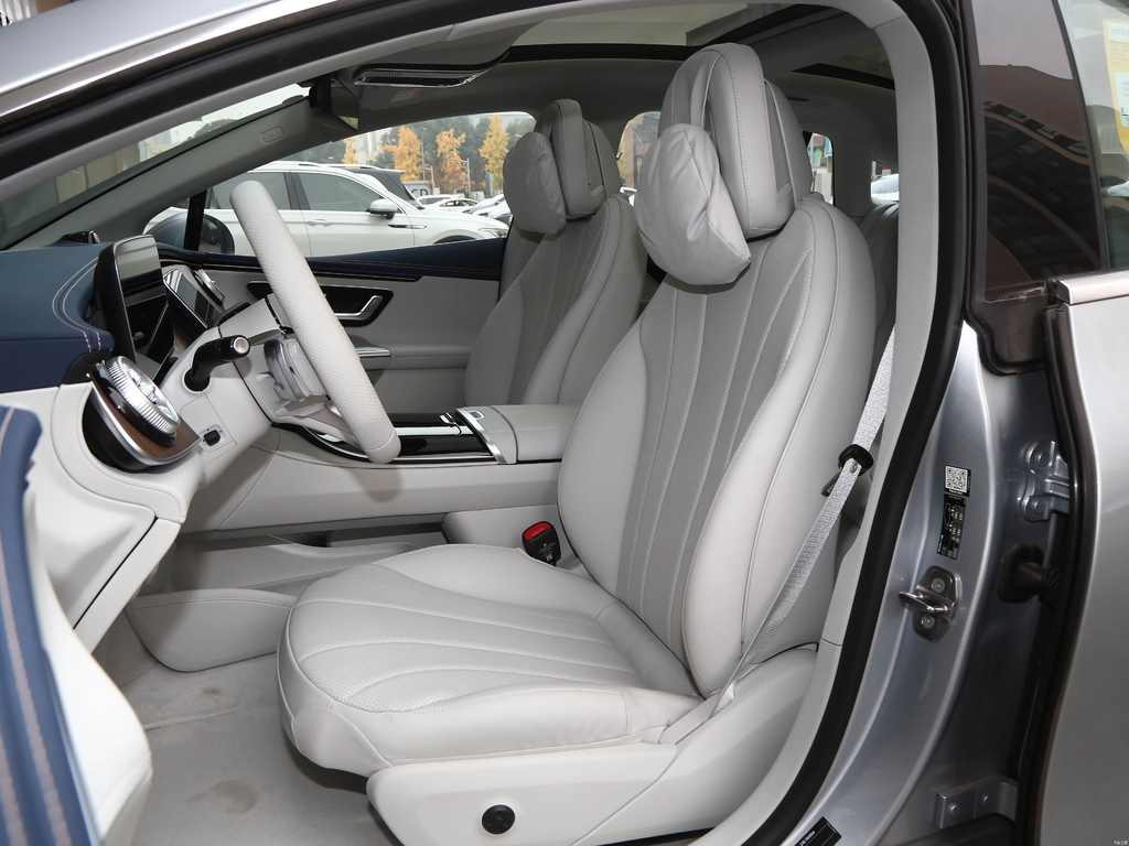 Mercedes-Benz EQE 500 4MATIC 2026 Pioneer Edition