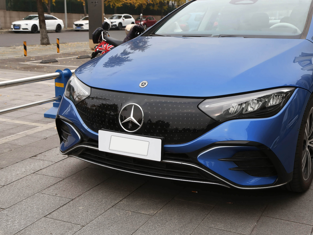 Mercedes-Benz EQE 500 4MATIC 2026 Pioneer Edition