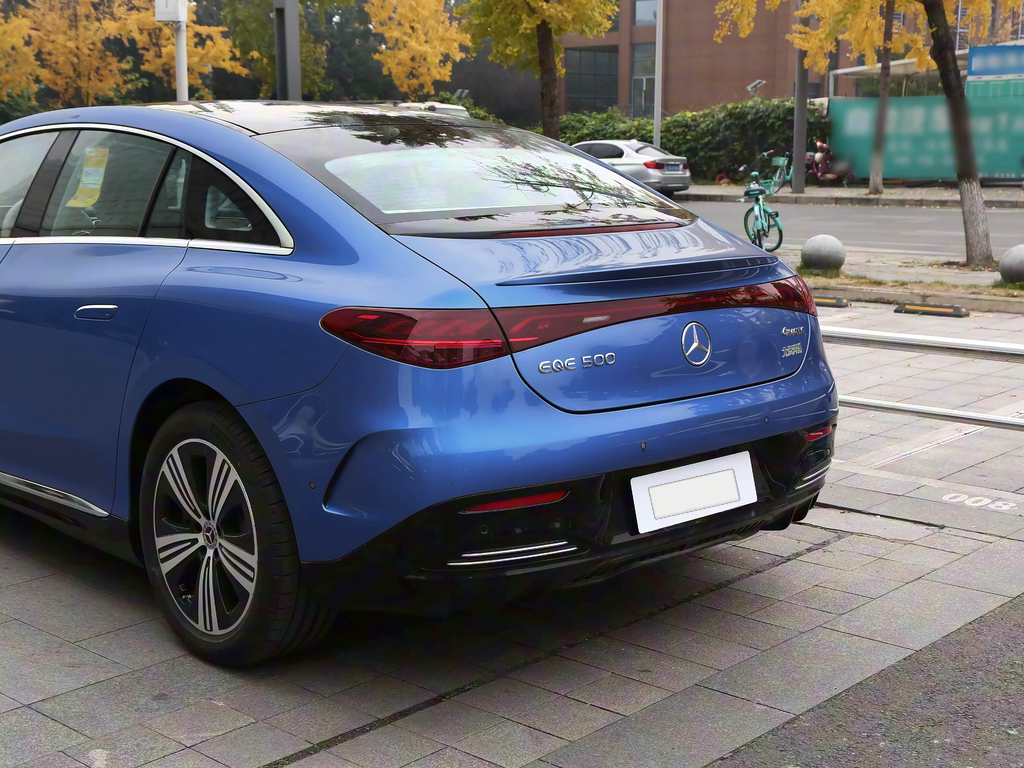 Mercedes-Benz EQE 500 4MATIC 2026 Pioneer Edition