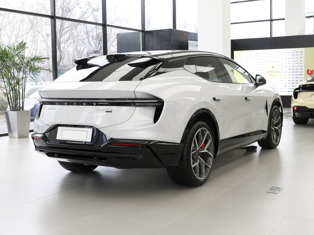 Lotus Eletre 2026 600 5-Seat