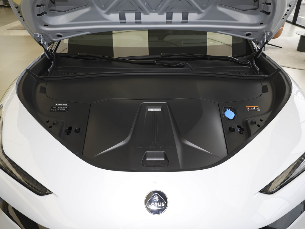 Lotus Eletre 2026 600 5-Seat