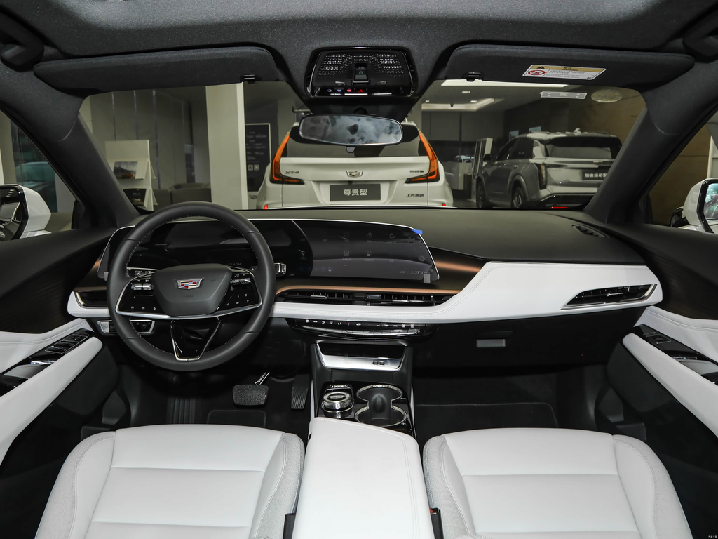 Cadillac GT4 2023 25T Style Edition