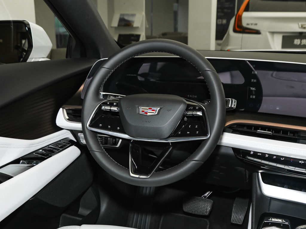 Cadillac GT4 2023 25T Style Edition