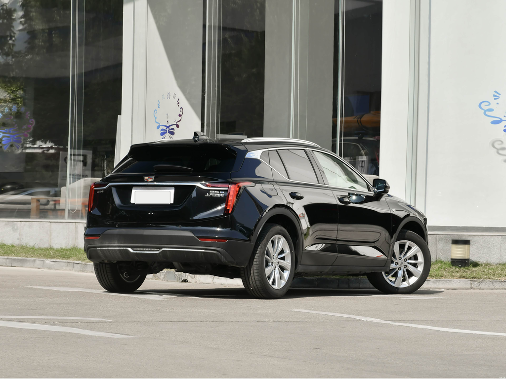 Cadillac GT4 2023 25T Style Edition