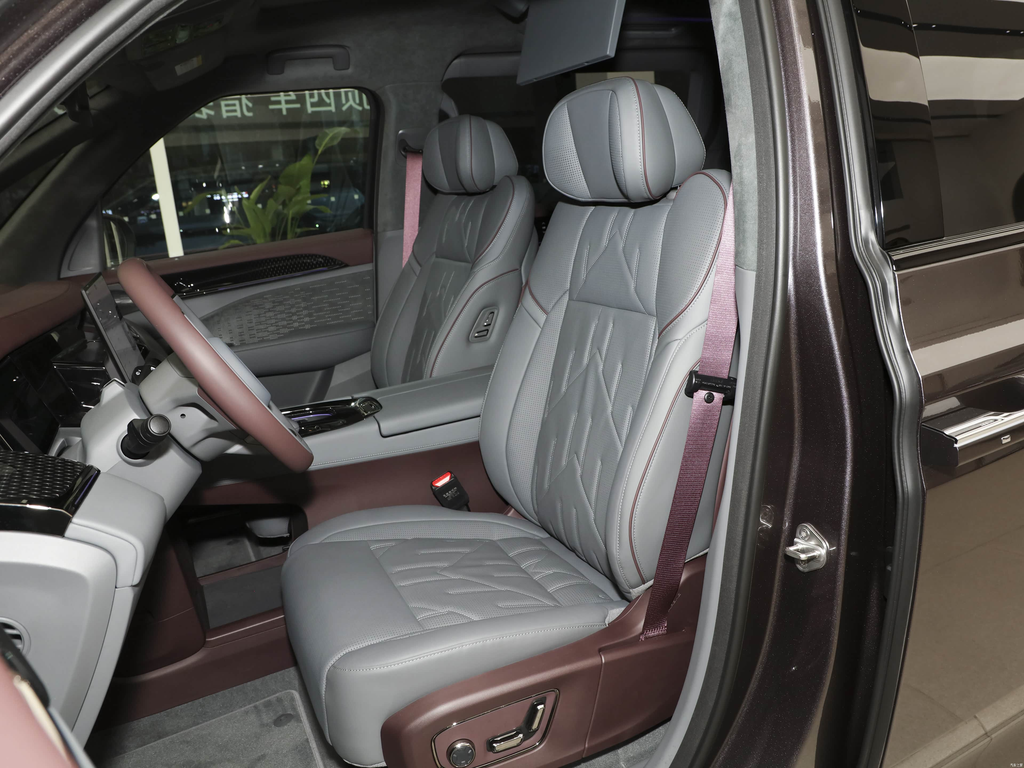 Zeekr 009 2024 Seven-Seat Aisle 108kWh