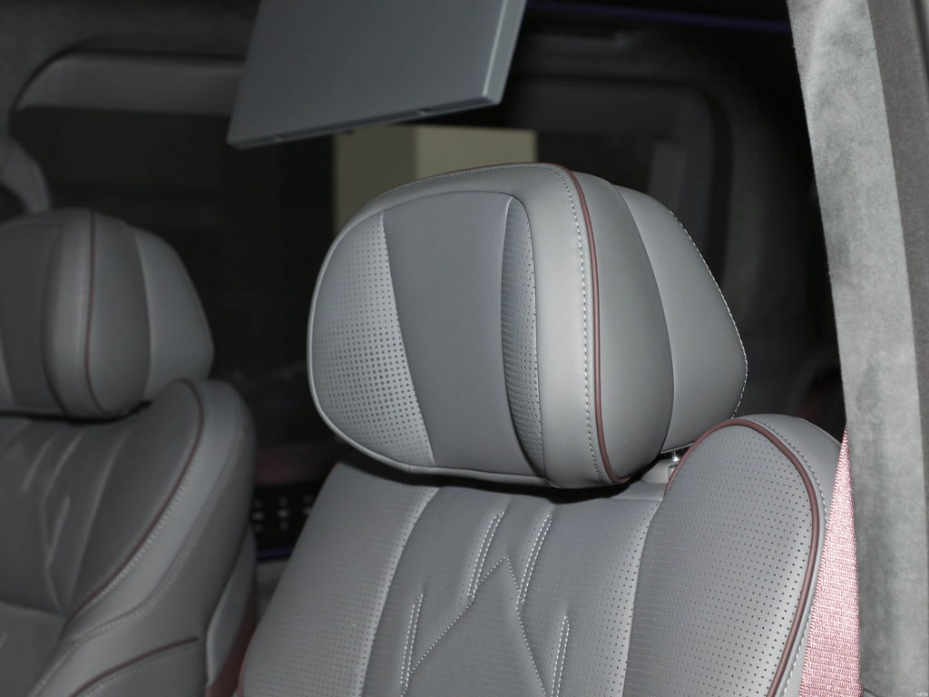 Zeekr 009 2024 Seven-Seat Aisle 108kWh