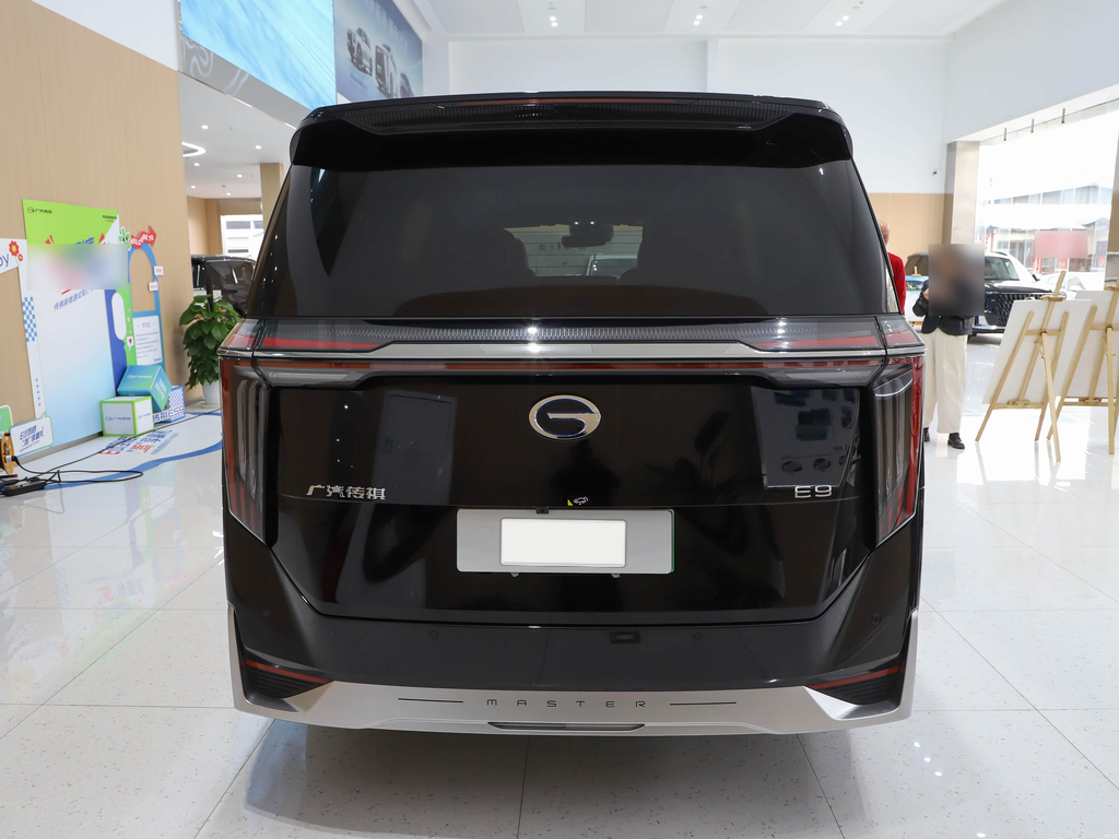 Trumpchi E9 2025 Super Fast Charge Premium