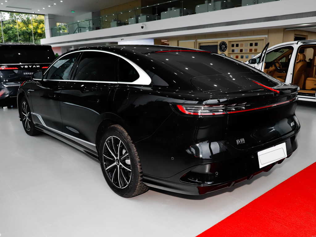 Lantu Chasing Light 2024 PHEV AWD Long Range Executive