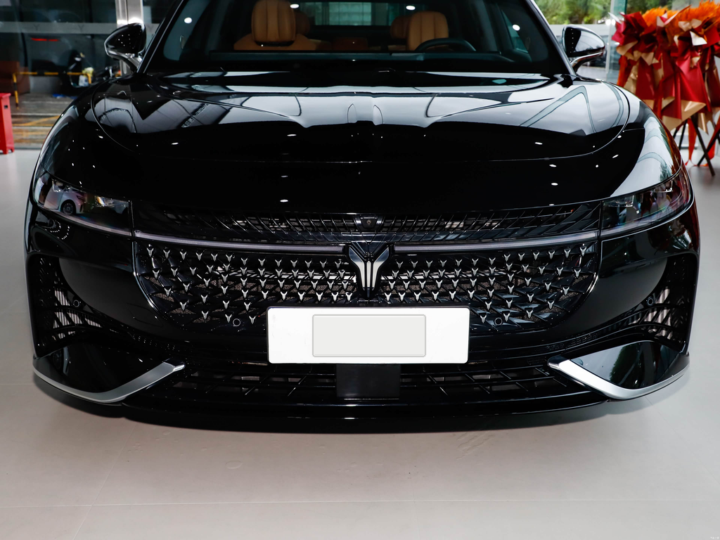 Lantu Chasing Light 2024 PHEV AWD Long Range Executive