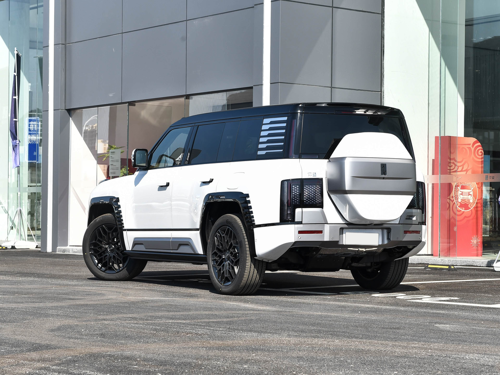 Yangwang U8 2023 Luxury Edition