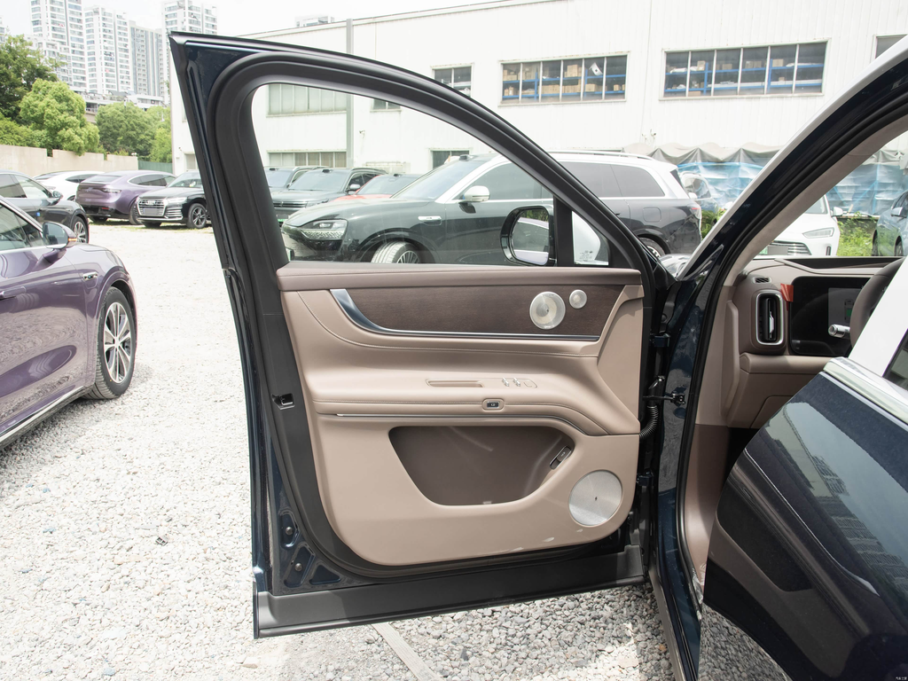 AITO M9 2025 REEV Max 52kWh 6-Seat