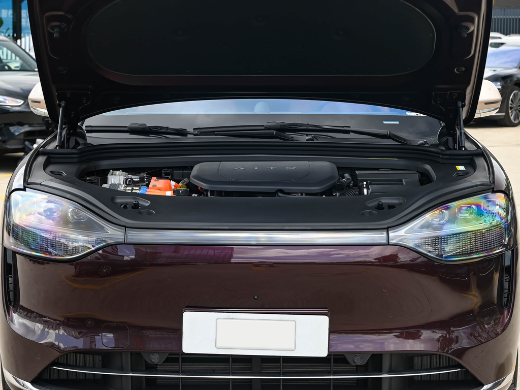 AITO M9 2025 REEV Max 52kWh 6-Seat