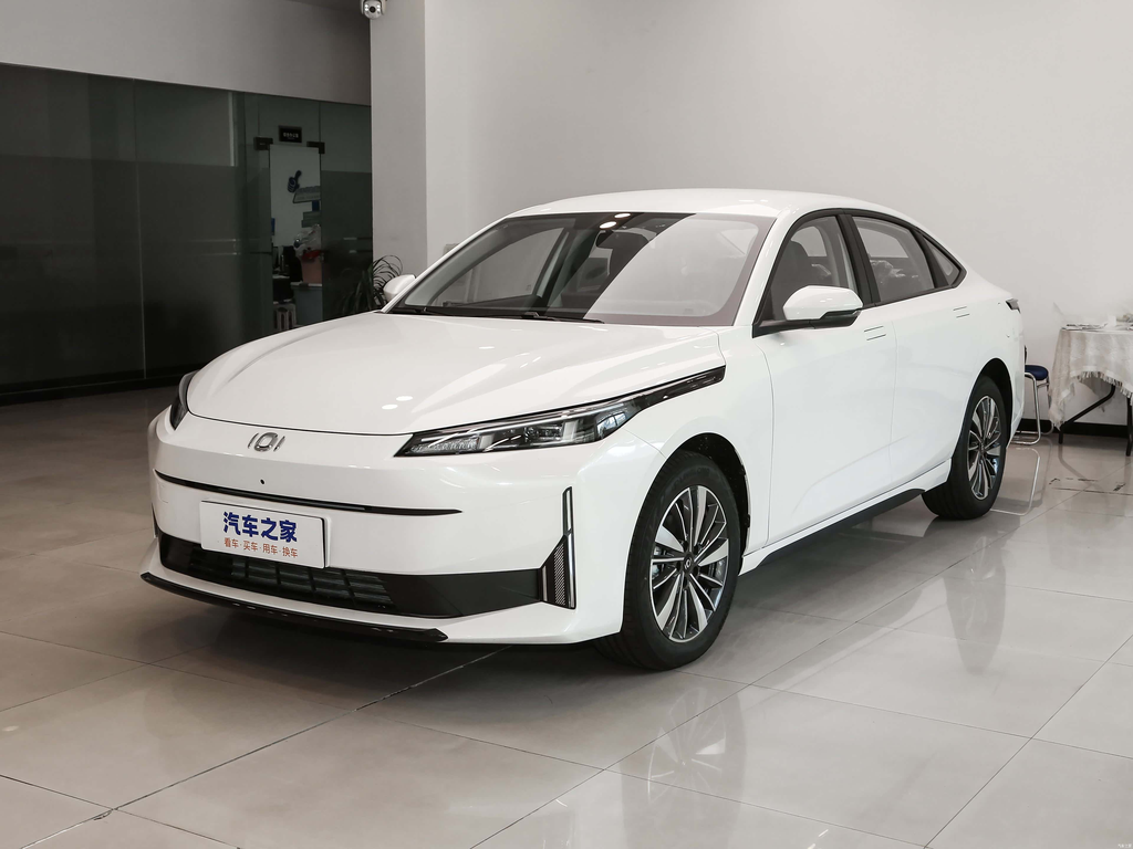 Changan Qiyuan A05 2025 Original 70 Leading Edition